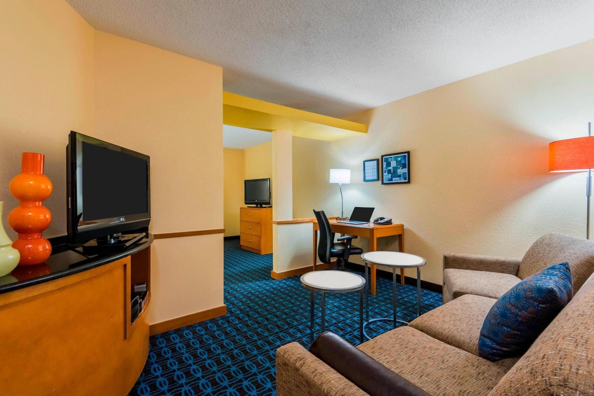 Fairfield Inn And Suites Mobile Exterior photo
